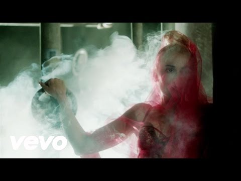 Gwen Stefani - Misery